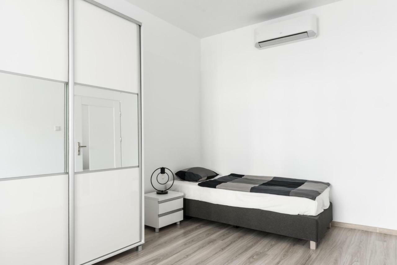 Tomasza 20 Apartment 140M2 Krakow Exterior photo